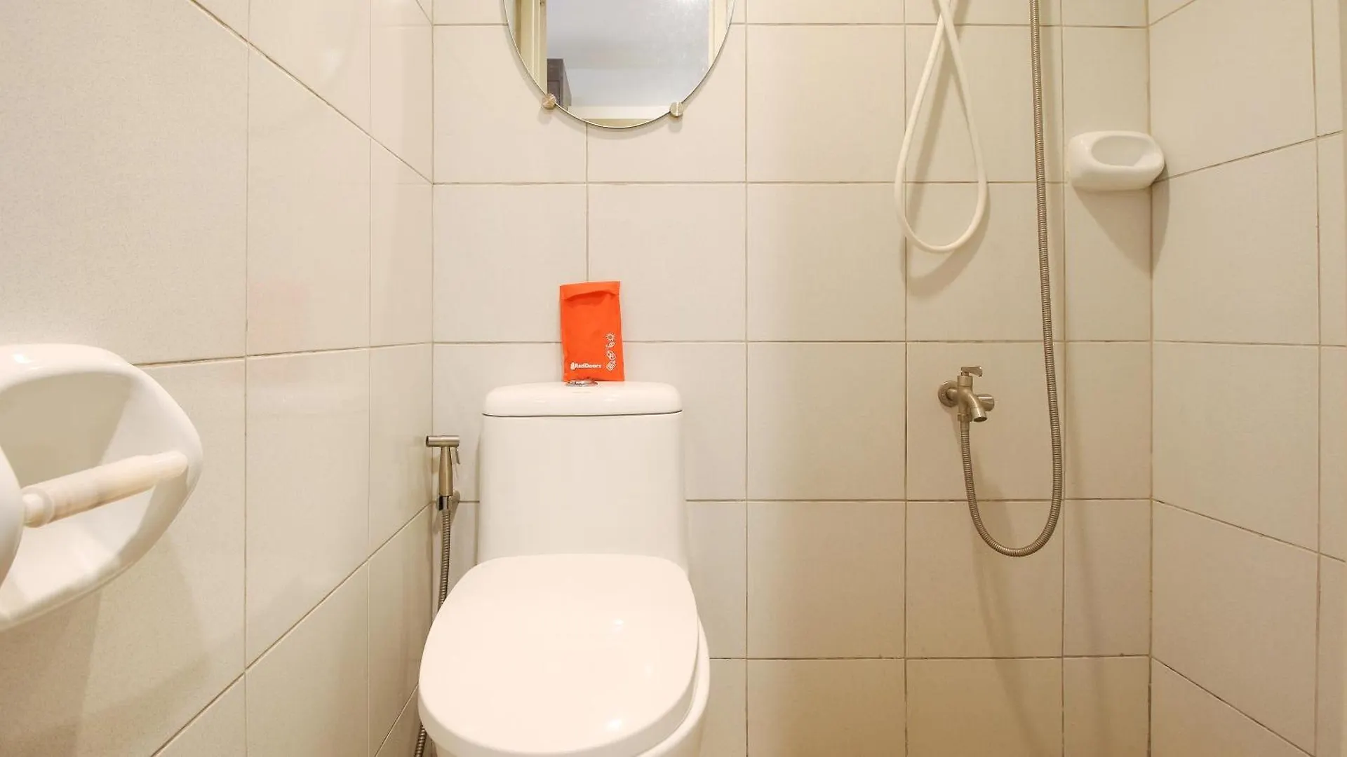 RedDoorz Plus Evangelista Street Makati Makati City Filippijnen