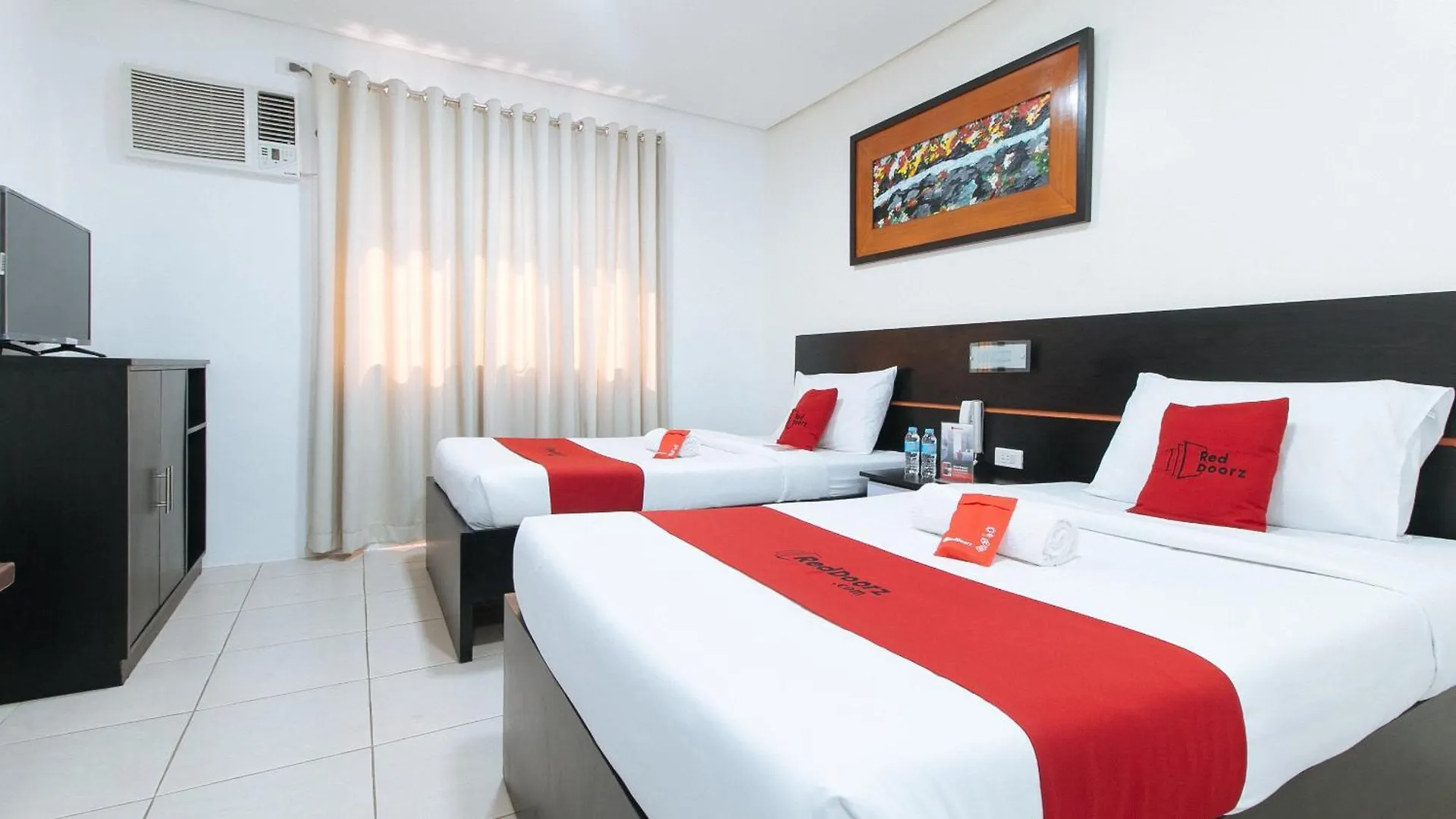 RedDoorz Plus Evangelista Street Makati Makati City